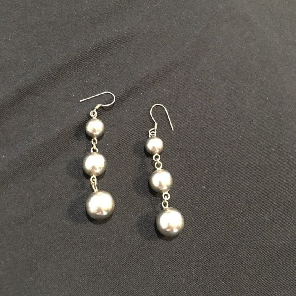 Silver metal ball earrings
